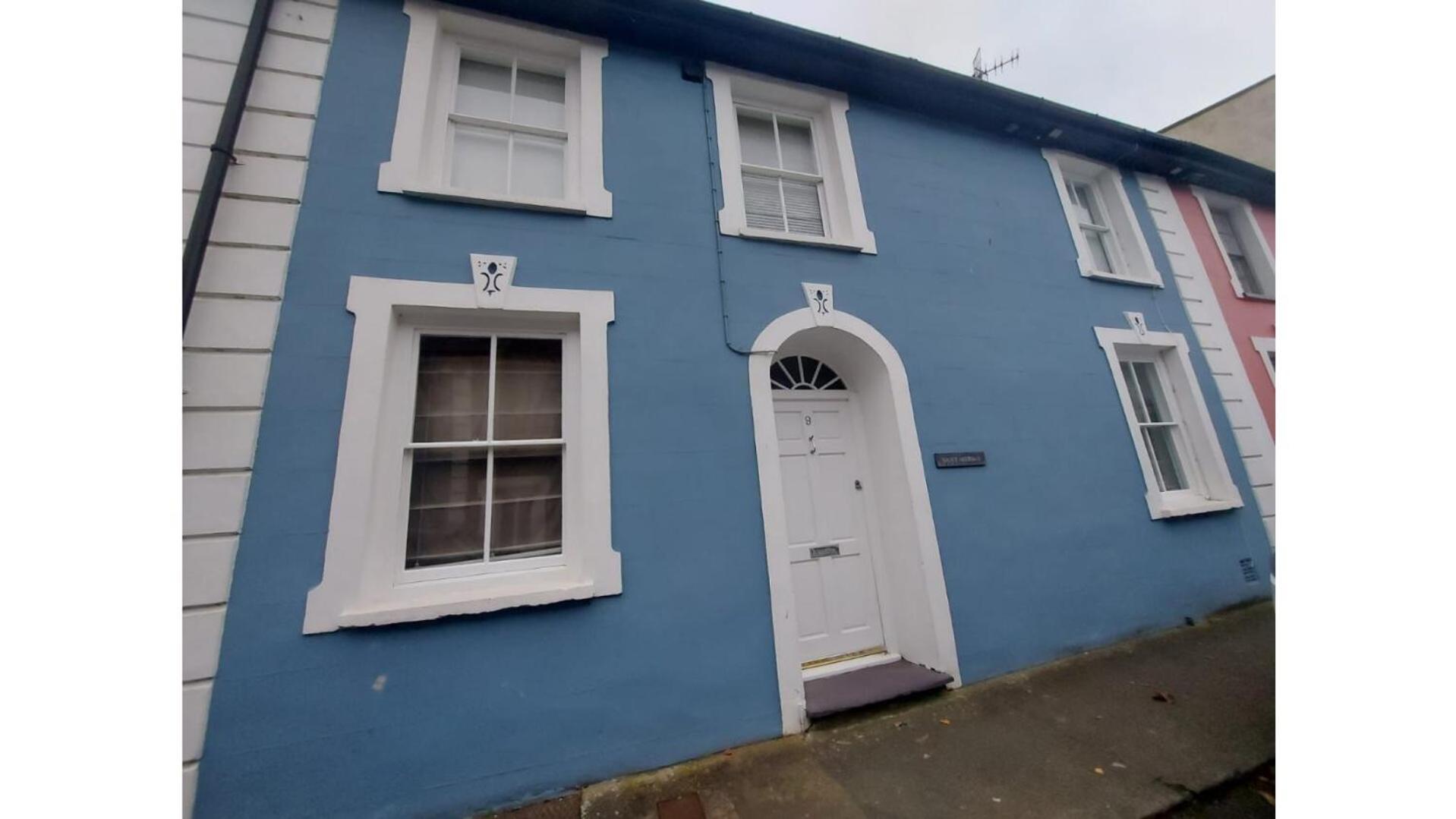 Nant Meigan, Georgian Townhouse In Centre Of Aberaeron, Dog Friendly Exterior photo