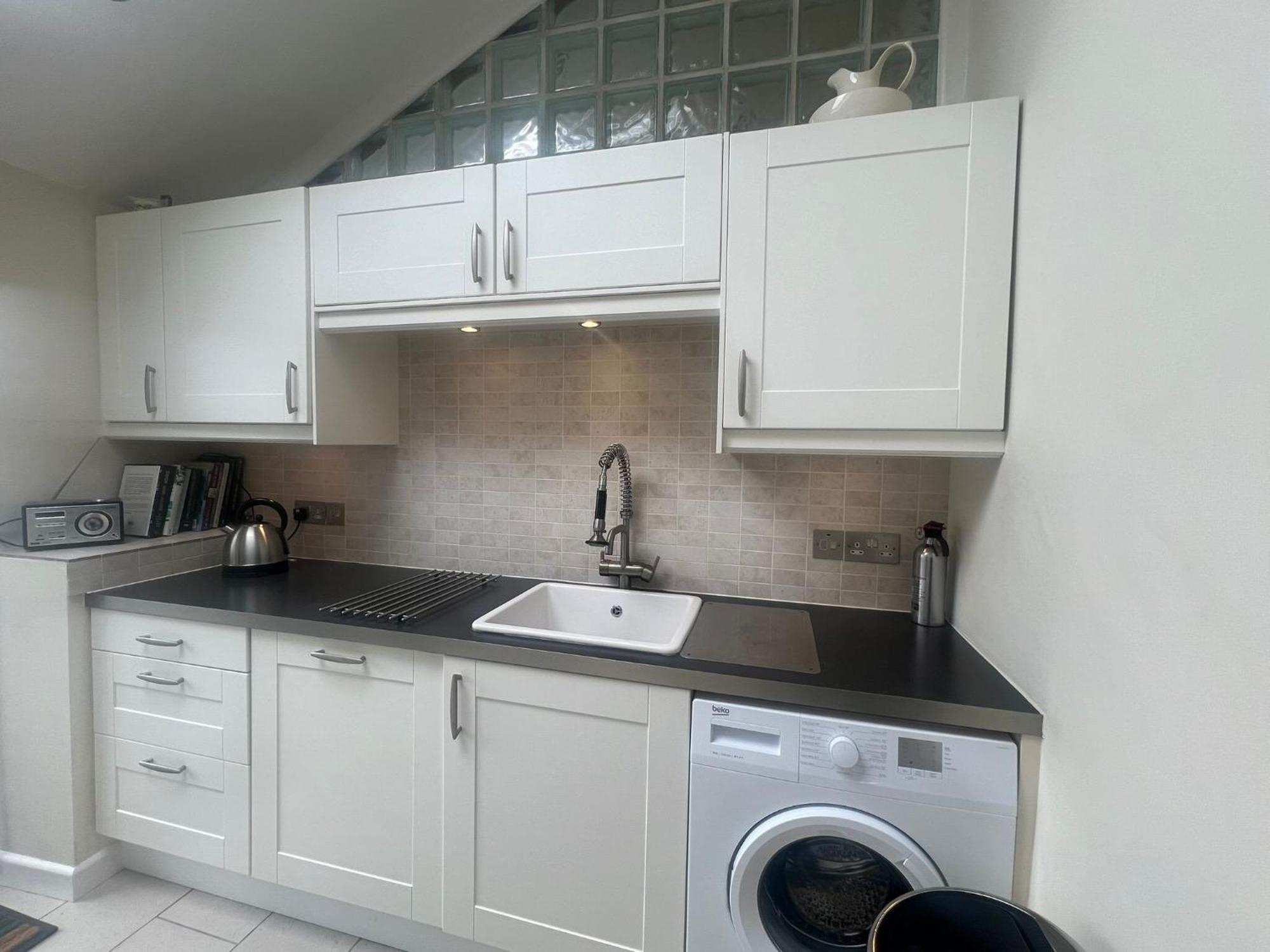 Nant Meigan, Georgian Townhouse In Centre Of Aberaeron, Dog Friendly Exterior photo